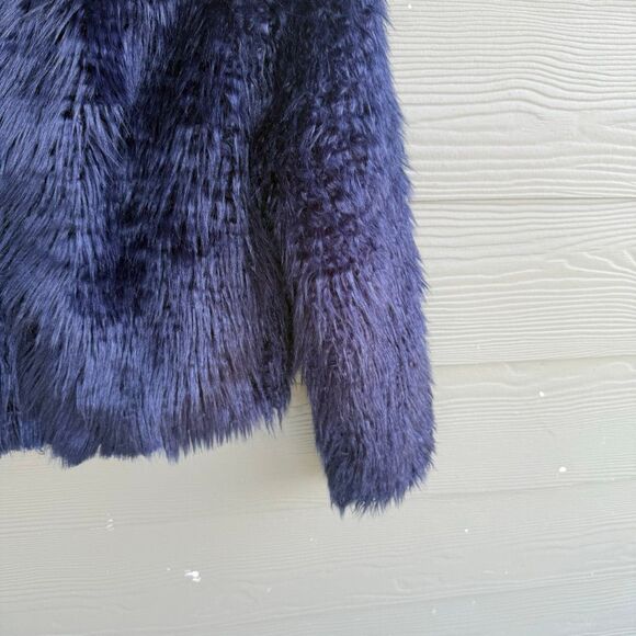 Express NWT faux fur coat - Picture 3 of 5